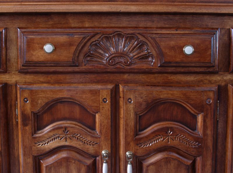 Wood Cabinet Staining in Muncie, IN